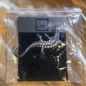 Vintage rhinestone salamander pin